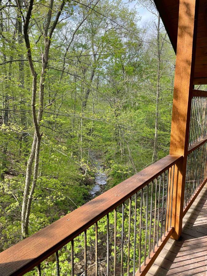 Cricket Hill Treehouse B By Amish Country Lodging Millersburg Ngoại thất bức ảnh