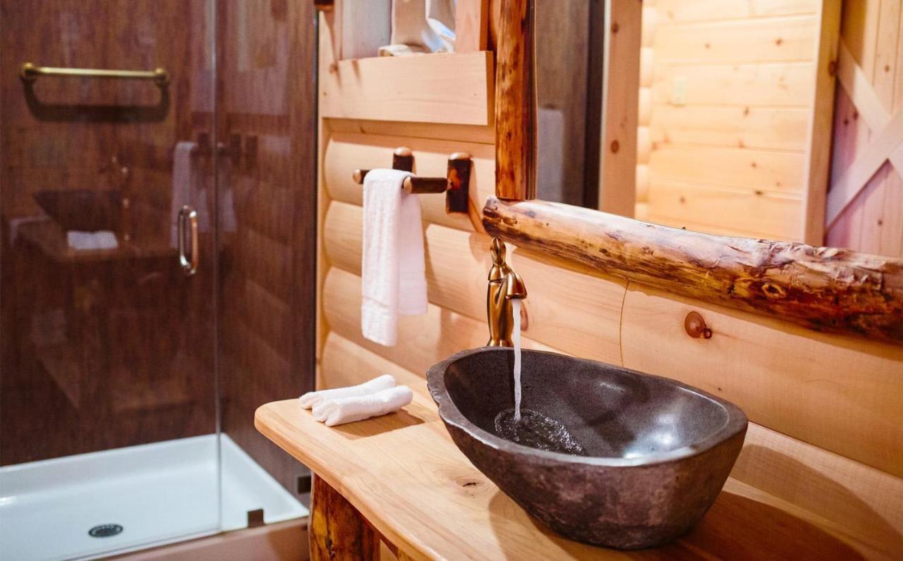 Cricket Hill Treehouse B By Amish Country Lodging Millersburg Ngoại thất bức ảnh