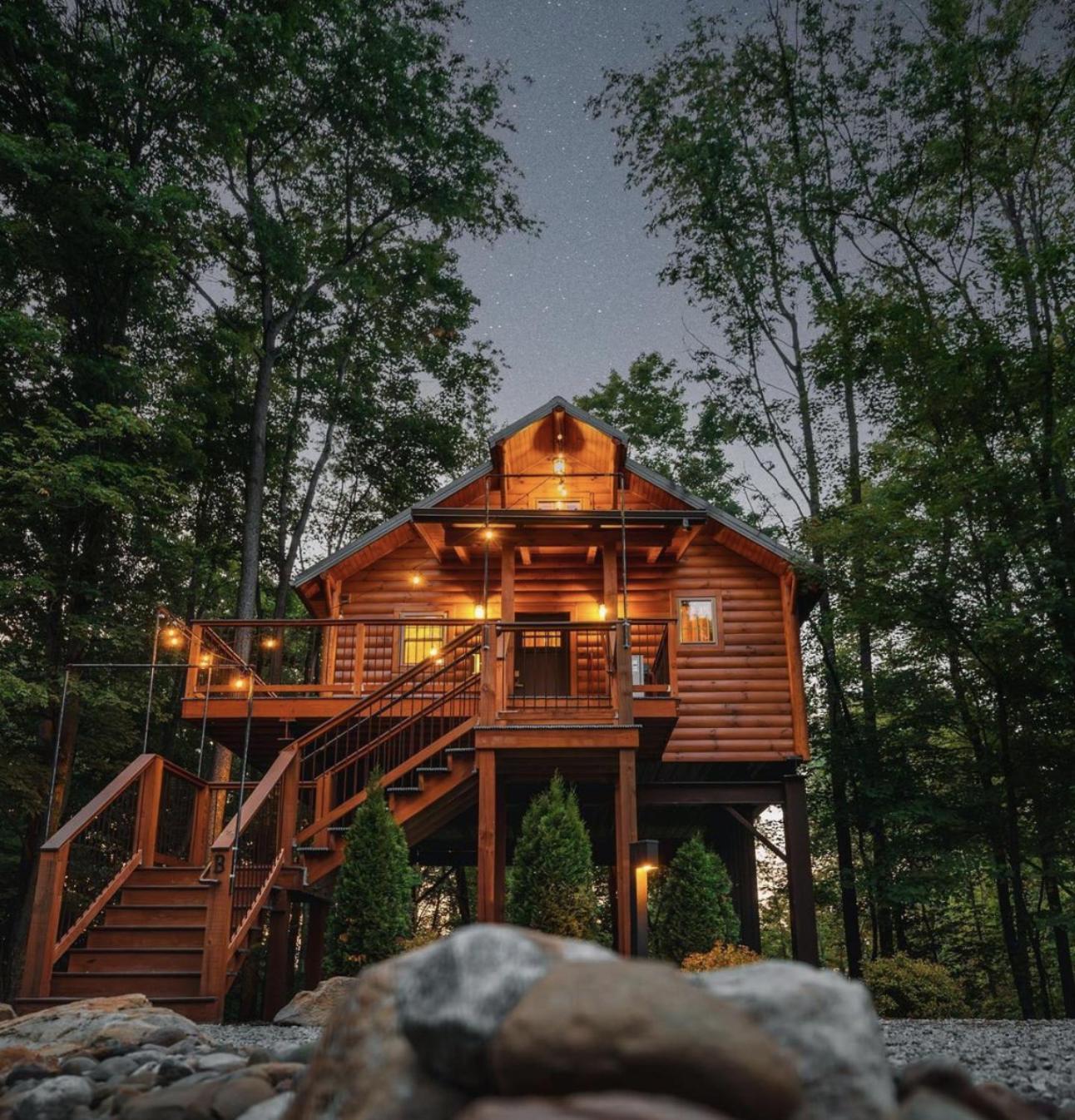 Cricket Hill Treehouse B By Amish Country Lodging Millersburg Ngoại thất bức ảnh